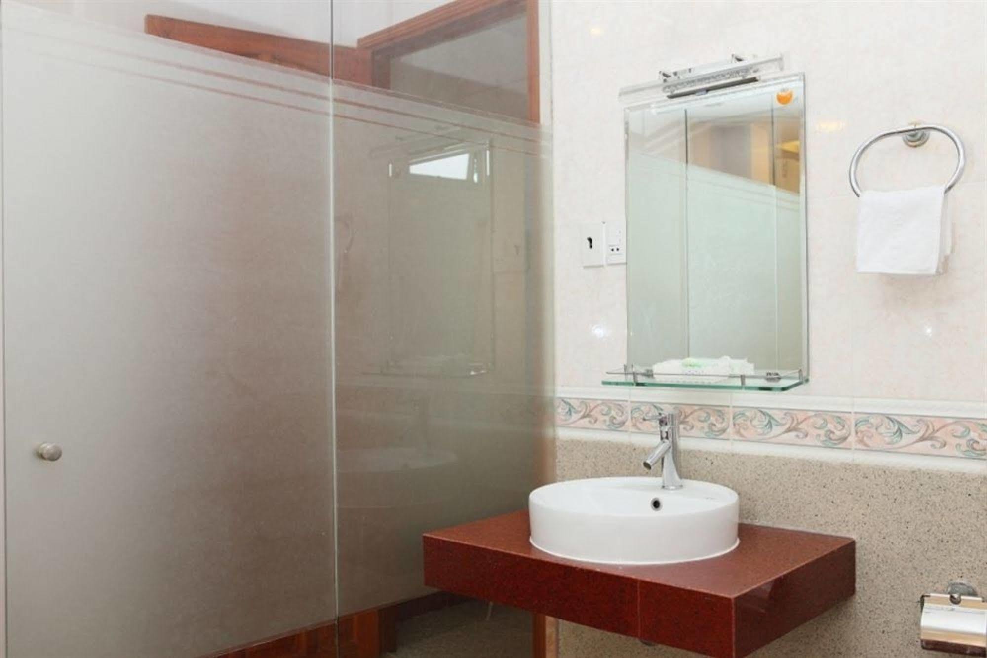 Ruby Hotel Хошимин Экстерьер фото